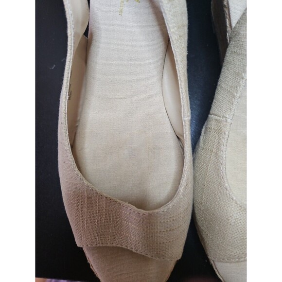 Natural Soul by Naturalizer Sandals Womens 8.5  W Basic Espadrille Beige Wedge - Picture 6 of 8